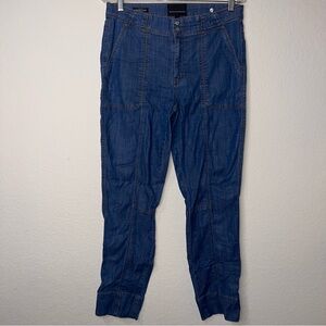 White House Black Market Mid Rise Straight Crop Pret a Pedi Pants